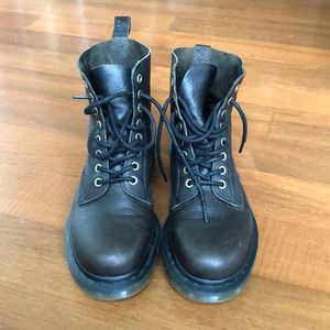 Brand new Dr. Martens Womens 8.5